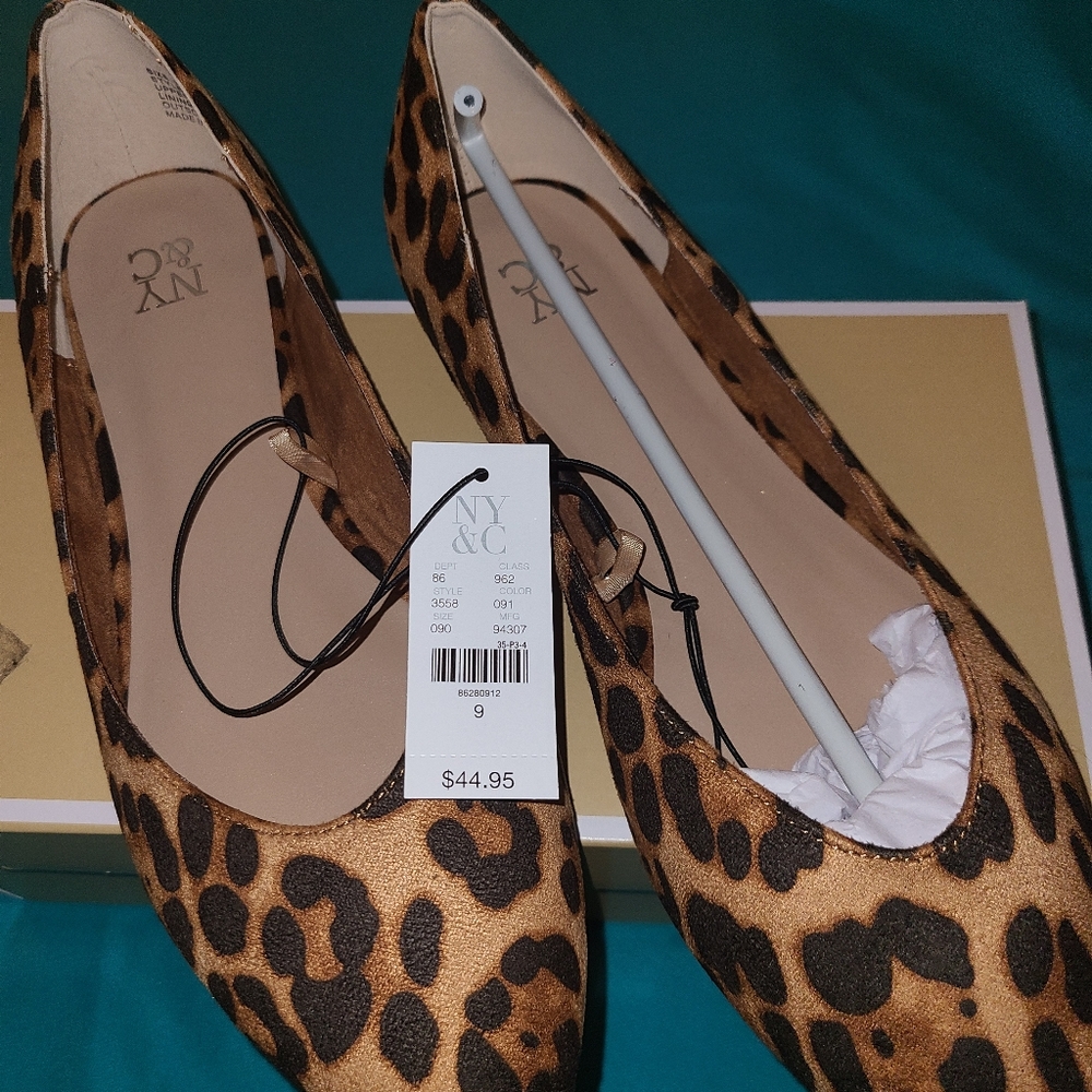 Leopard ballet flats